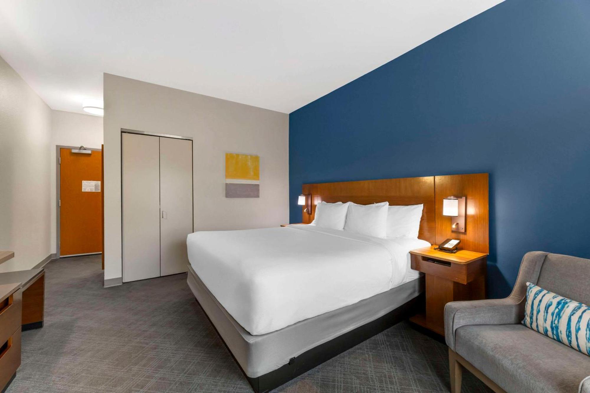 Comfort Inn & Suites Akron South Екстер'єр фото